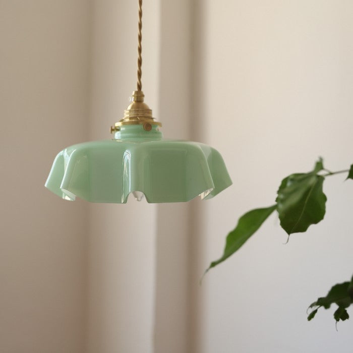 Elegant White Flower Pendant Light For Home Decor
