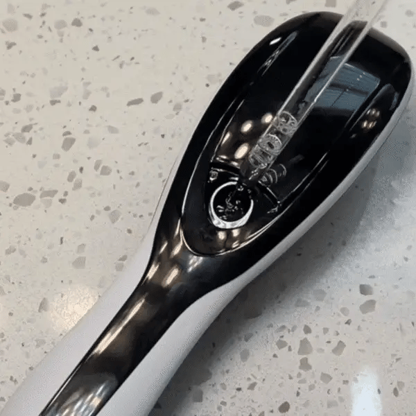 Advanced Red Light Hair Growth Therapy Brush