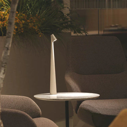 Simple Wireless Desk Lamp For Warm Home Lighting