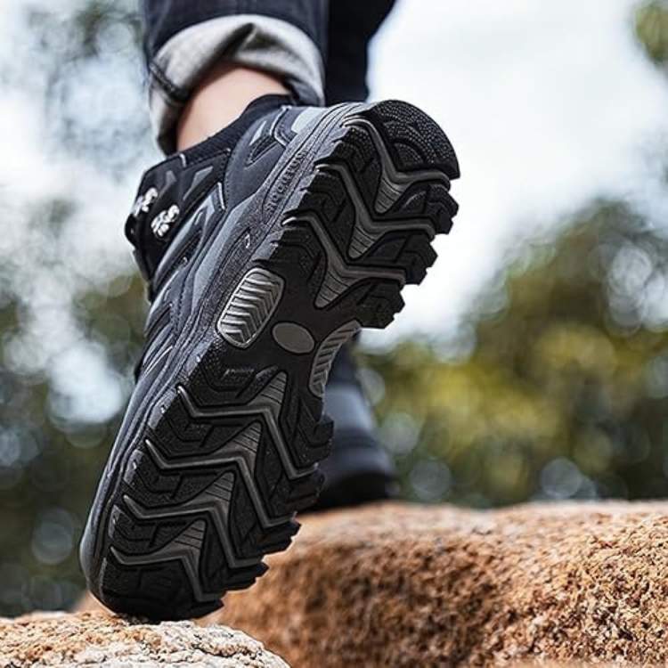 Comfortable Hiking Boots Waterproof Anti-Slip High Top Shoes