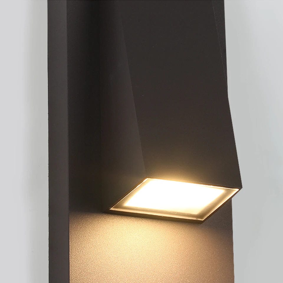 Classic Black Weatherproof Outdoor LED Wall Light