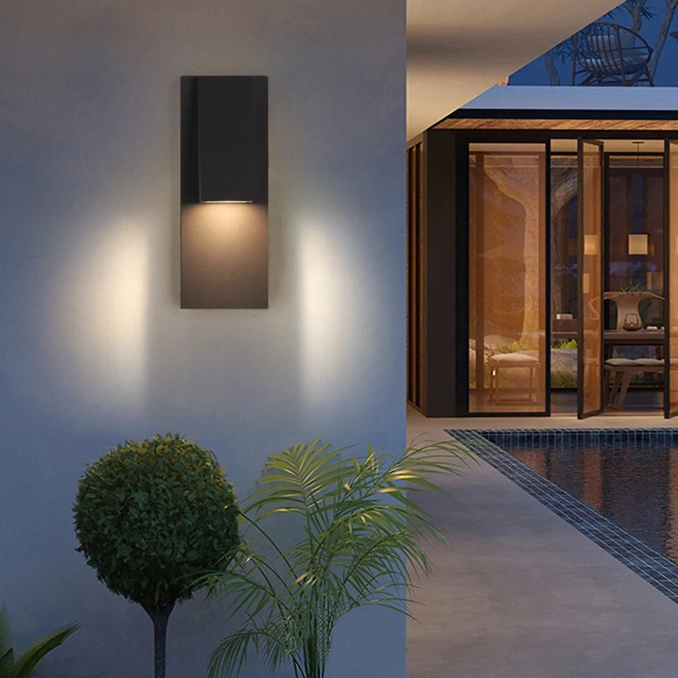 Classic Black Weatherproof Outdoor LED Wall Light - Lusomart